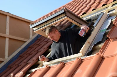 Pose de fenêtres de toit Velux à Margès